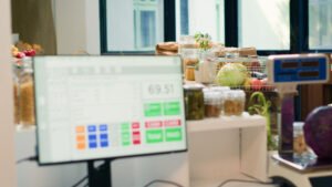 Sistema de punto de ventas para comercios minoristas y mayoristas en Argentina: qué incluye, cuánto cuesta y cómo implementarlo bien